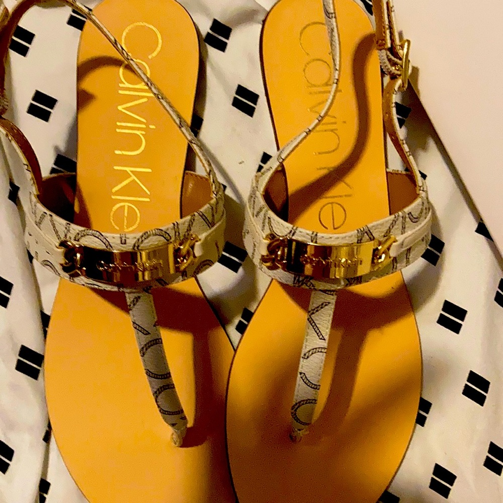 Never ever wore❤️Calvin Klein size 10